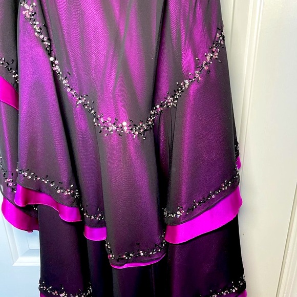 Laissez Les Bons Temps Rouler! Beaded Hi Low Dress - Picture 6 of 9